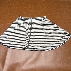 American Eagle Outfitters Nautical Black & White Striped Mini Skirt with Zipper